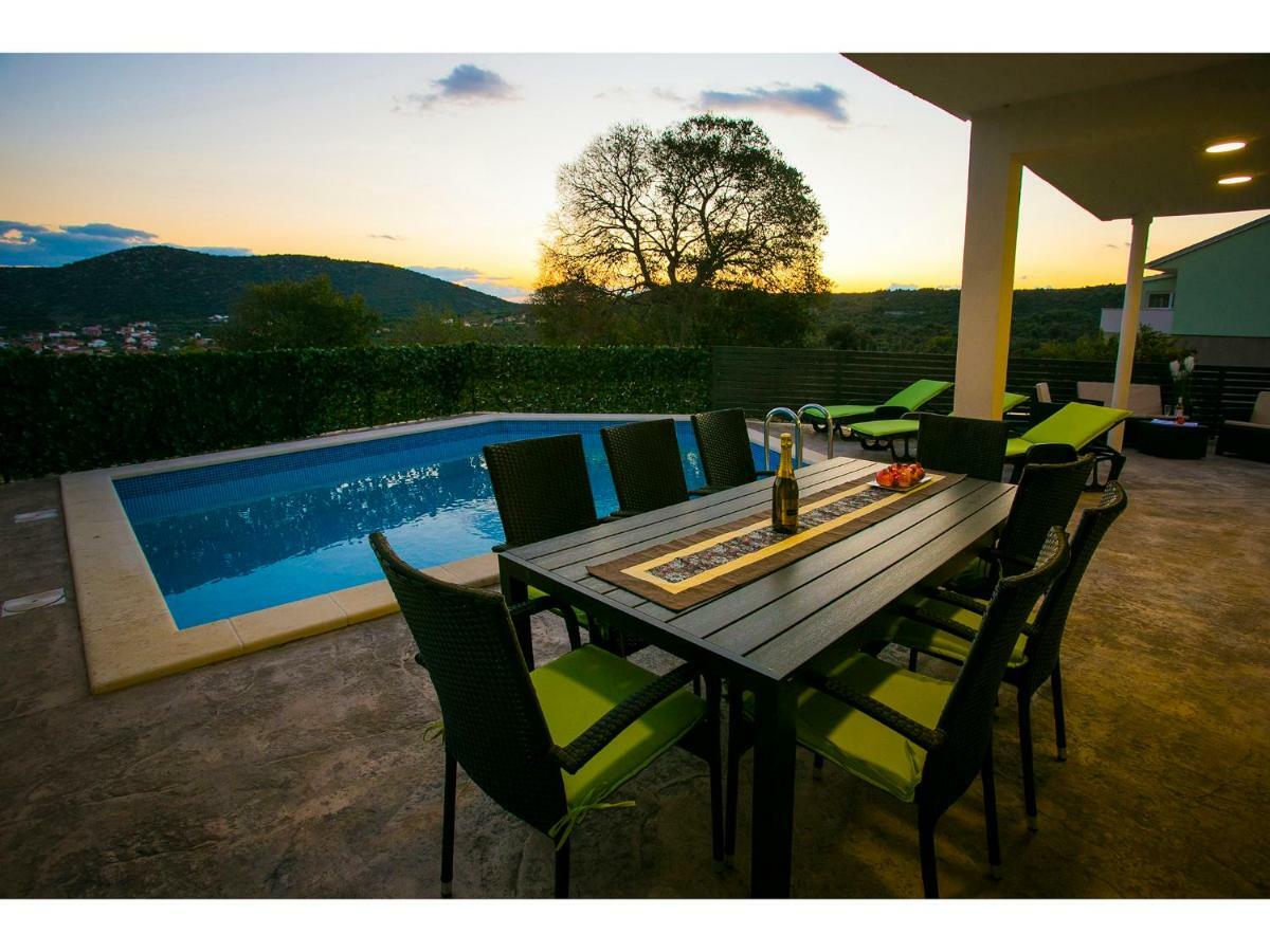 Villa Croatia Sea View With Heated Pool Vinisce Luaran gambar