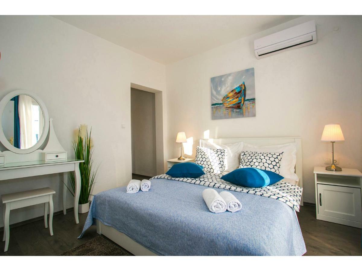 Villa Croatia Sea View With Heated Pool Vinisce Luaran gambar